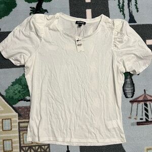 White express shirt with puff shoulder sleeve